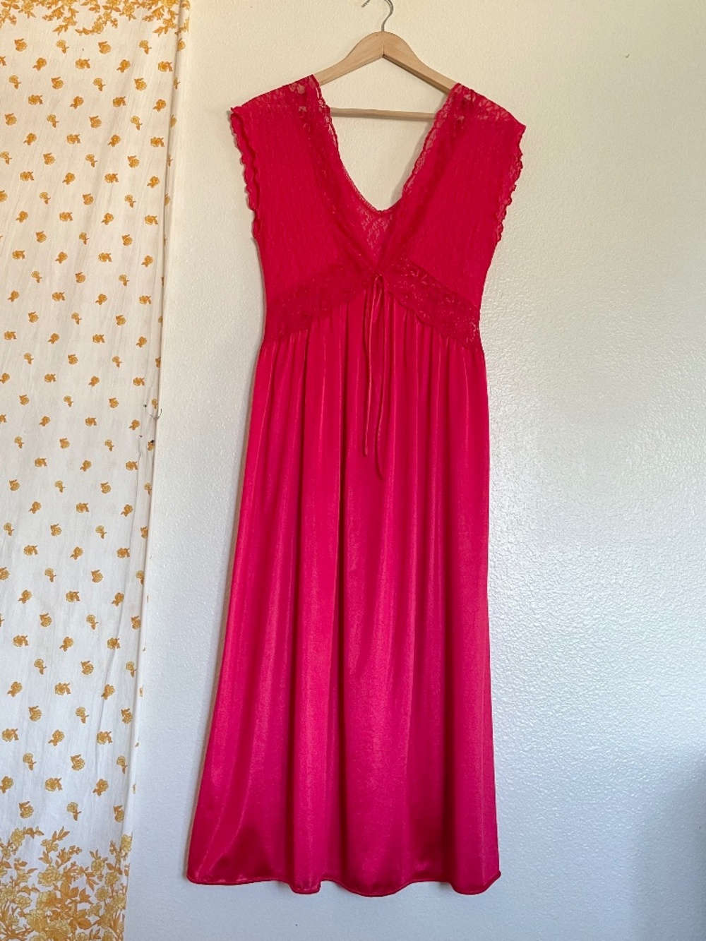 Vintage 80s Cinema Etoile Red Satin Lace Maxi Nightgown Medium USA